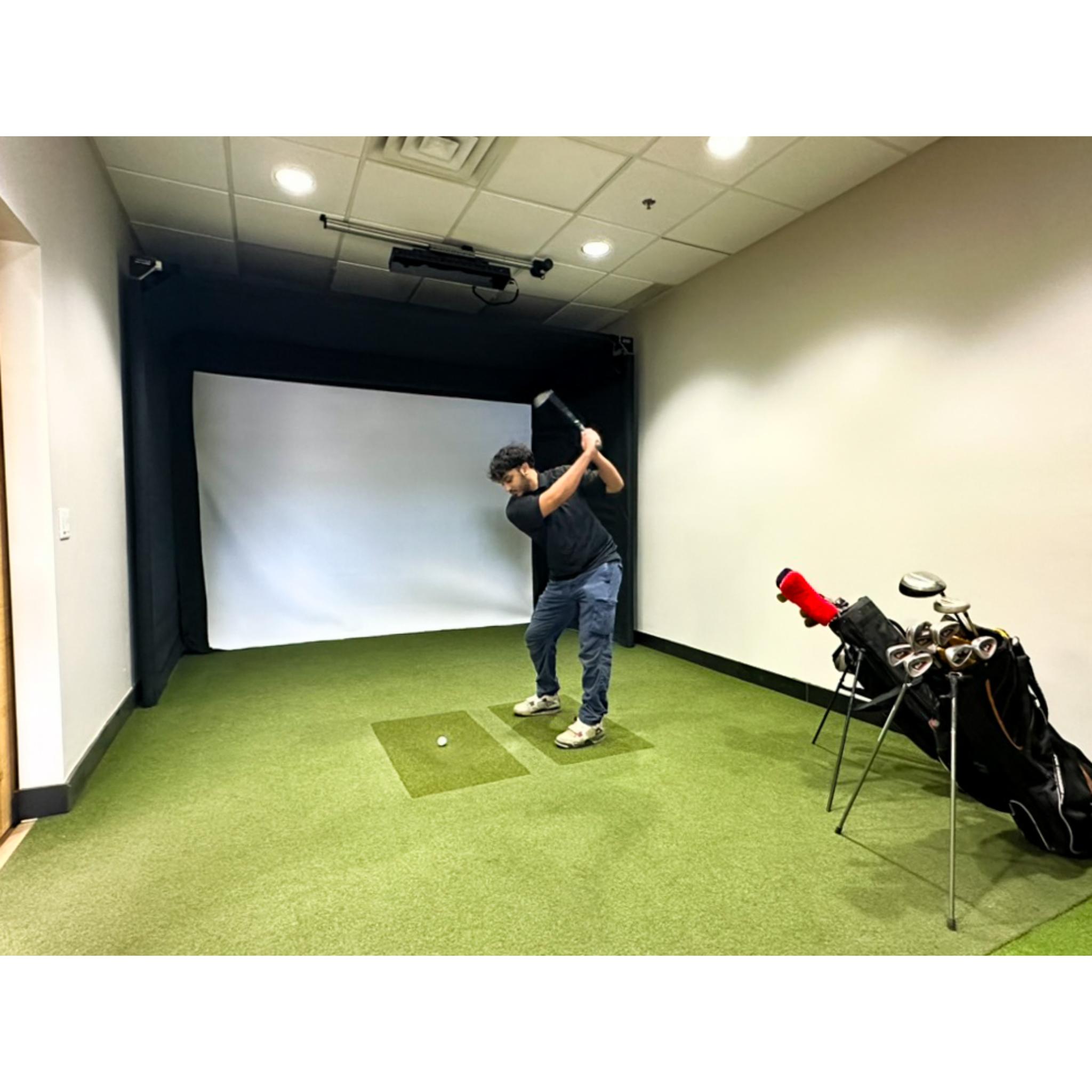 The SportScreen Parlour 11 Golf Enclosure