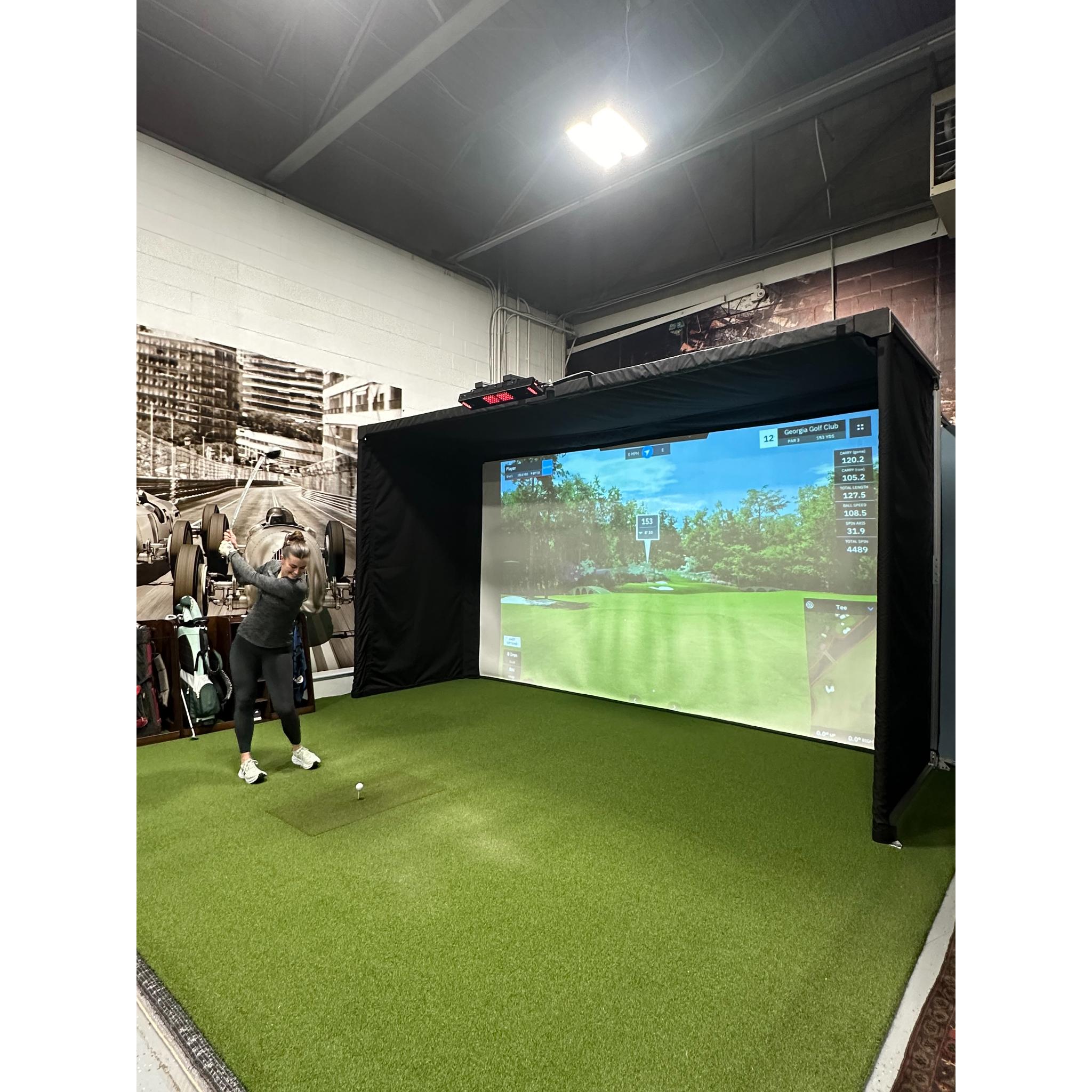 The SportScreen Parlour 16H  Golf Enclosure