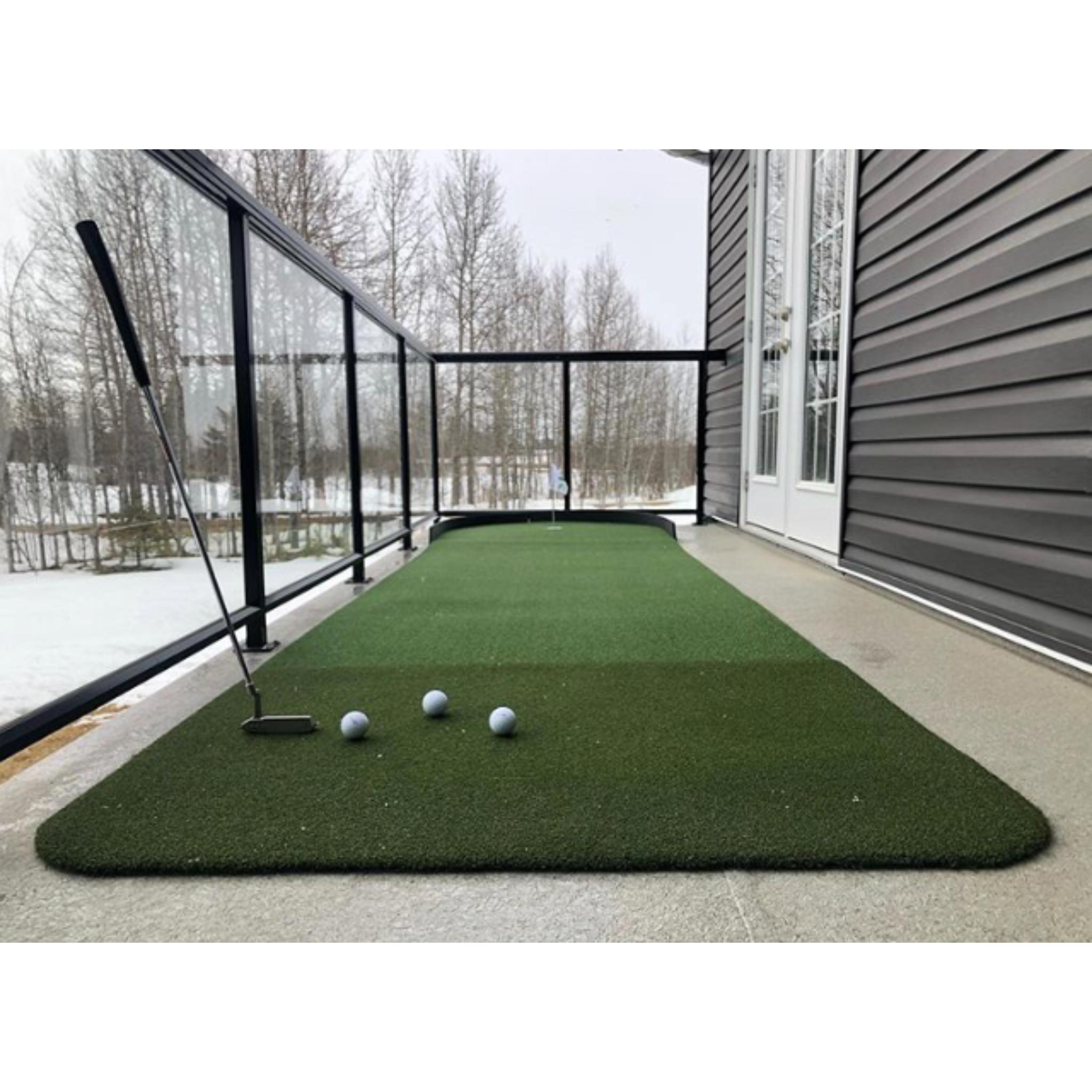 Big Moss Commander Patio Series Putting & Chipping Green (4′ x 15′)